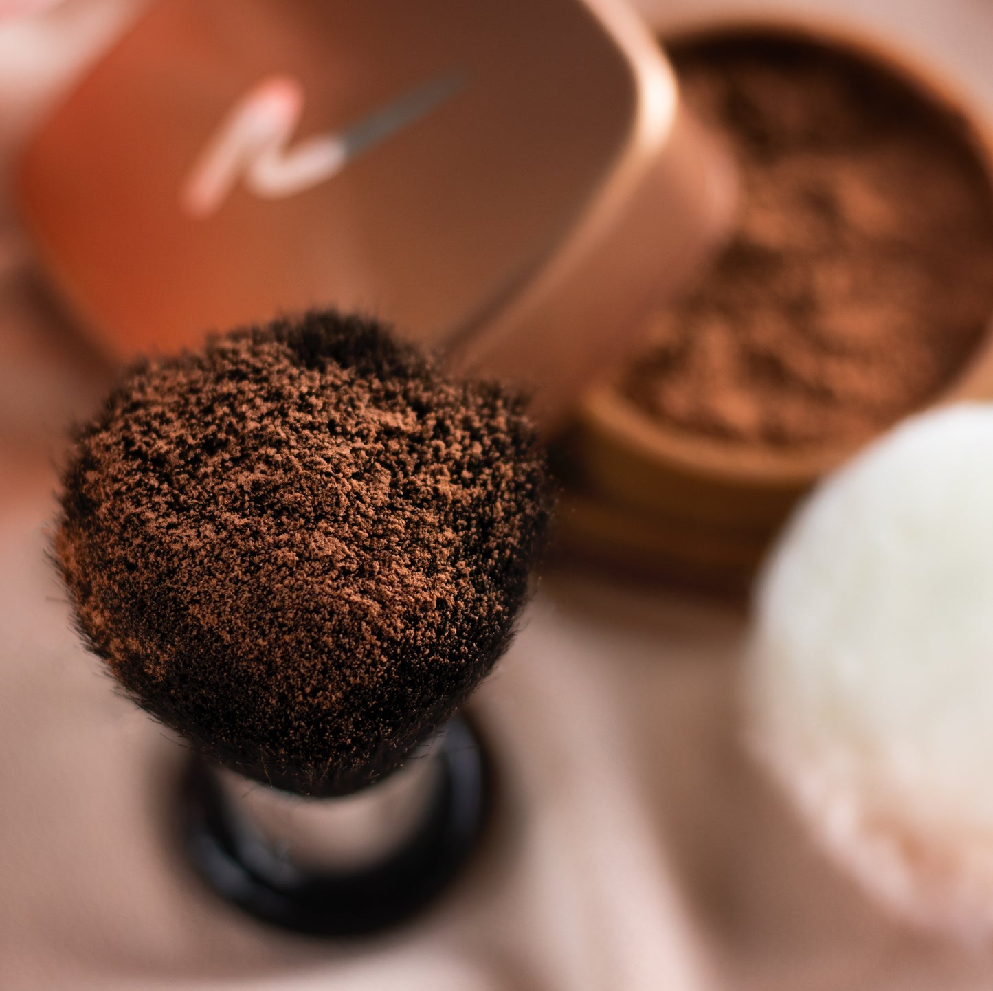 RADIESSENCE Loose Powder Body Bronzer